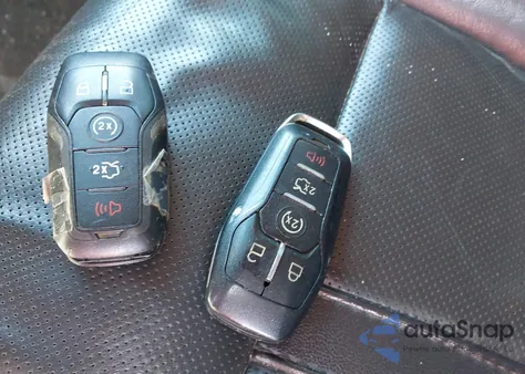 2013 Lincoln Mkz z USA, uszkodzony, nr VIN 3LN6L2G93DR808636